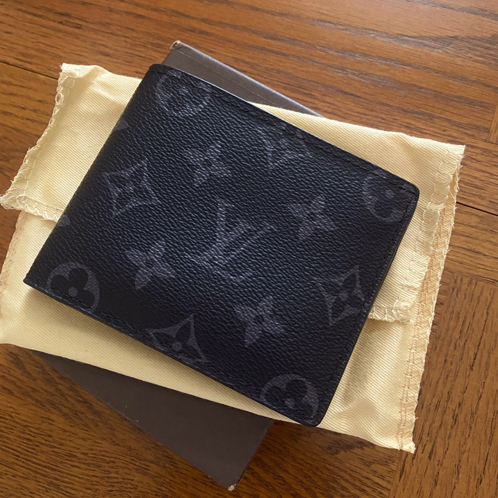LV Wallet